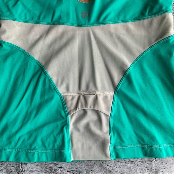 Lululemon Swift Tank // Teal, White - Picture 12 of 13